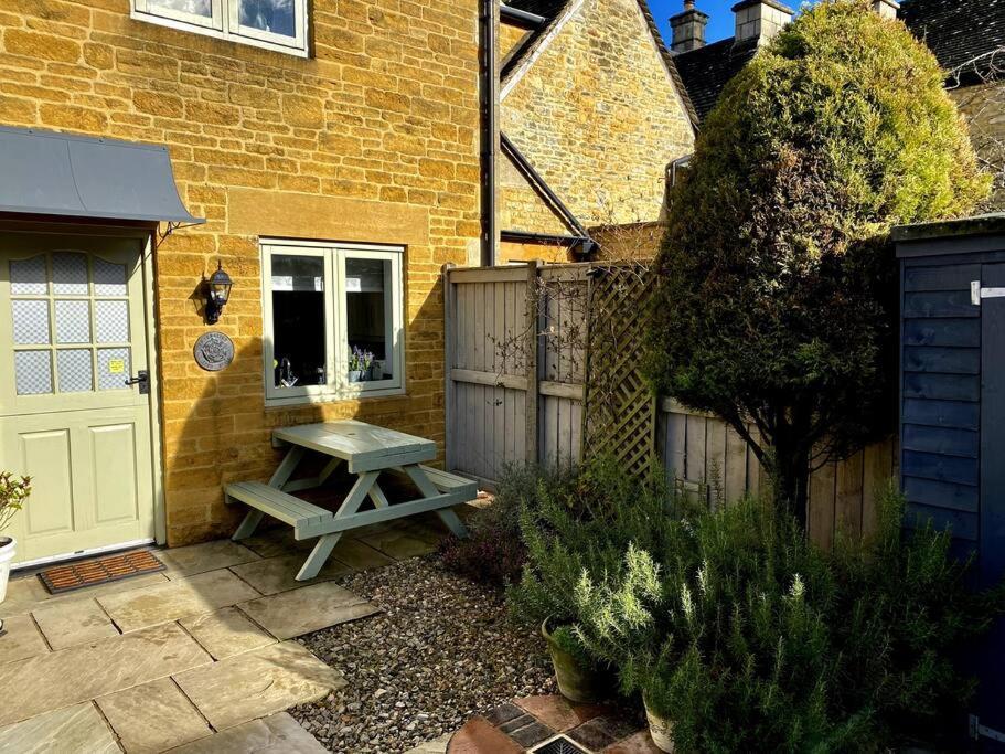 Historic Cotswold Chic Style For Uk Staycation Bourton-on-the-Water Exteriér fotografie