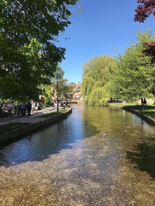 Historic Cotswold Chic Style For Uk Staycation Bourton-on-the-Water Exteriér fotografie